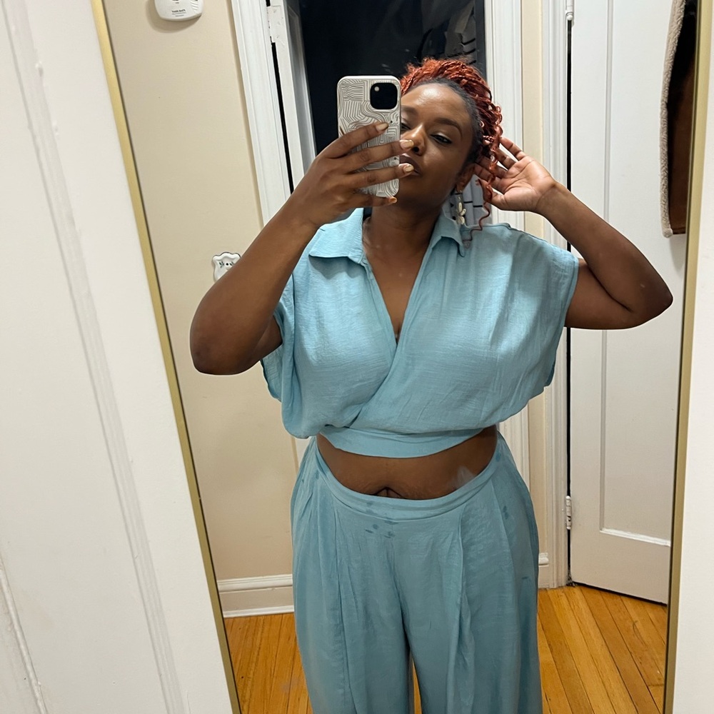 Blue Women's Pants Set - Picture 3 of 4